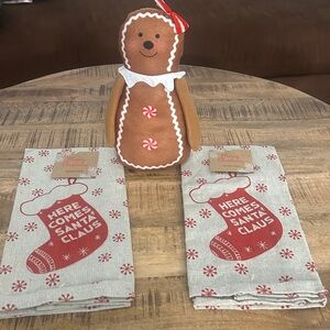 Festive Christmas Towels with Gingerbread Plush